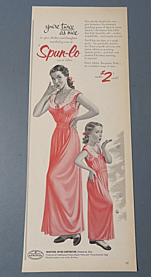 1953 Spun Lo Rayon Fabric With Woman & Little Girl