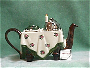 Dining Table Teapot