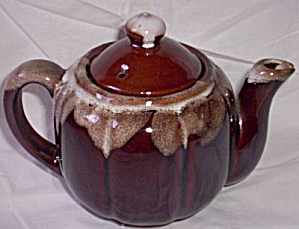Sea Foam Brown Drip Tea Pot