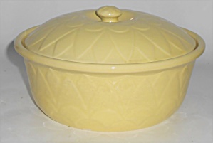 Coors Pottery Coorado Yellow Straight Casserole W/lid