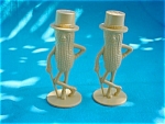 <BR> <BR>Offered is a pair of Mr. Peanut Shakers.  These plastic Shakers are tan in color and measure aoubt 3" in<BR>height.  Tops of hat are marked Mr. Peanut and around the edge of the base say...