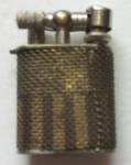 VINTAGE POCKET LIGHTER MADE BY JAPAN. VINTAGE 1940`S LIFT ARM WIRE MESH LIGHTER. MEASURES 1 1/2IN HEIGHT 1IN WIDE. NICE SPARK. ADD $5.00 SHIPPED IN THE USA. REF:111957J