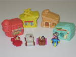 This is an incomplete set of Happy Meal Toys from 1994 The Flintstones Series. They are in very nice, clean, gently played with condition. They include:<BR><BR>Toy-S-Aurus<BR><BR>RocDonalds<BR><BR>Fli...