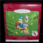 2000 Hallmark Donald & Daisy at Lovers Lodge Christmas Ornament. This is the 3rd and final in the Romantic Vacation Series. Still in box. FREE SHIPPING WITHIN USA!!!