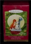 2001 Thomas O'Malley and Duchess Hallamark Ornament from Disney's The Aristocats. This ornament has special light effects. Still in the box. FREE SHIPPING WITHIN USA!!!!