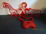 Vintage Various Metal Animal Cookie Cutter Set, cow, giraffe, hobby horse, and gingerbread man. Good usable condition, price is for set. 3 to 4 inches. Includes shipping within the USA. 
