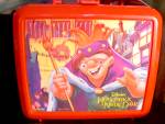 Disney The Hunchback of Notre Dame Plastic Lunchbox, red with hunchback  picture on front, comes with  thermos and covers. Made by Aladdin, Very good like new condition.