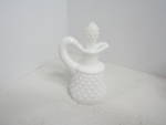 Vintage Fenton Hobnail Milk Glass Oil Cruet with stopper. Cruet is 5" tall,2.5" across base. Very good condition. No chips or cracks. Very elegant.  