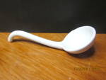 Vintage Milk Glass Gravy Sauce Ladle Scoop, 6" long and 3" wide across bowl which has pour spout. Also has foot stand on bottom. Very good condition. No chip or cracks. Price is for one.  