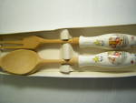 This is a wonderful set still MINT in the original box of Made in Japan Wooden Kitchen Serving Spoon and Fork that were a souvenir from WYOMING. <BR><BR>The set is perfect.  The WYOMING WONDERLAND wit...