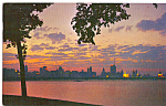 Description:-Night Skyline, Chicago,Illinois<BR>Item Specifics:  Postcard.<BR>Postcard Type: -Modern Chrome Postcard (ca. 1939- Present)<BR>Card Dated: --PM 1962 <BR>Postmarked at: --Chicago,Illinois<...