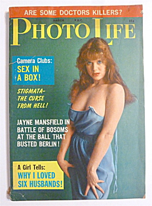 Photo Life Magazine - March 1962 - Jayne Mansfield