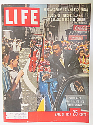 Life Magazine April 28, 1958 Willie Mays Leads Giants