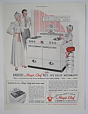1930 Magic Chef With Man & Woman & Child Cooking