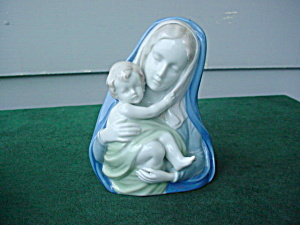 German Religious Fig. Mary W/baby Jesus