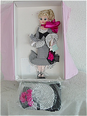 Madame Alexander Coco Bell Epoque Doll With 2 Outfits 1998