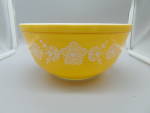 Pyrex Butterfly Gold Nesting Mixing Bowl 403