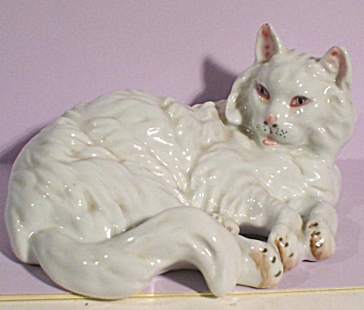 1950s Japan Porcelain Lying Persian Cat