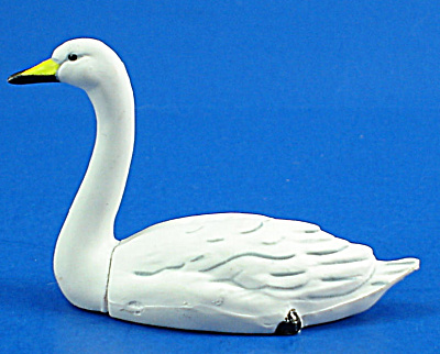 Kaiyodo Furuta Choco Egg Miniature Swimming Swan
