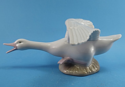 Kpm Porcelain Running Goose