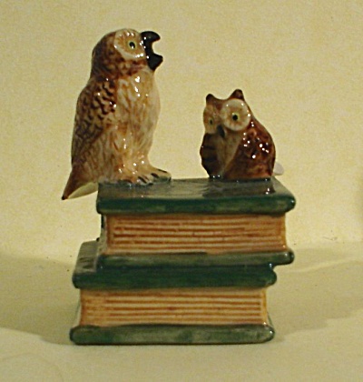 K4193e Owls On Zodiac Books
