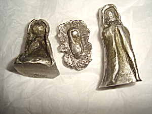 Hudson Walli Pewter Nativity Figurine