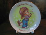 Avon Little Things 1982 Mother's Day Plate