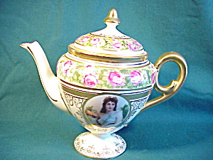 Rarers Prussia Sculptress Teapot W/roses