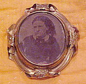Victorian Double Photo Brooch