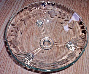 Viking Art Glass 3 Toed Bowl