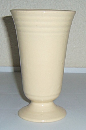 Bauer Pottery 6&quot; Ivory Footed Vase Very Rare