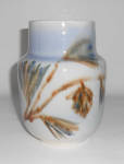 Vontury Pottery Large Pine Cone Decorated Vase!