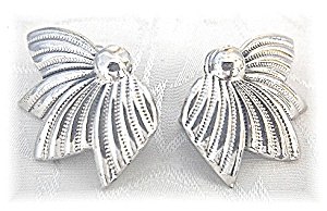 Danecraft Sterling Silver Leaf Clip Earrings