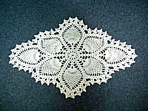 Crocheted Doily Pineapple Pattern 80s