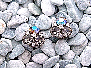 Weiss Grey White Borealis Crystal Clip Earrings