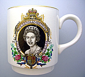 Queen Elizabeth Ii Silver Jubilee Cup, Mug . . . . .