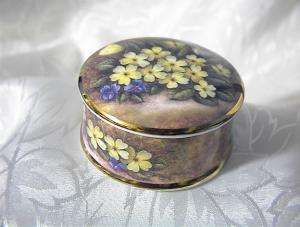 Primroses & Violets Staffordshire Box