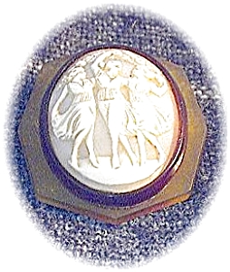 Lucite 3 Graces Cameo Brooch
