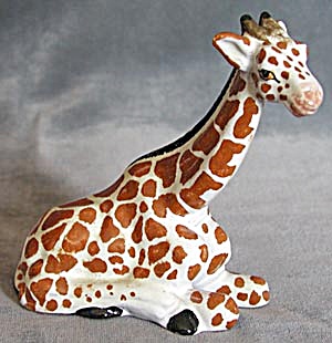 Vintage Pottery Giraffe Figurine