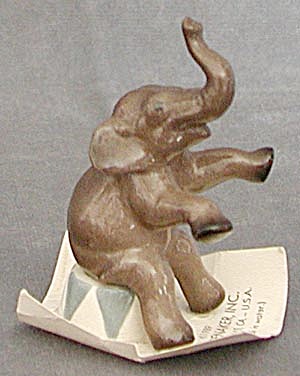 China Tiny Elephant Hagen Renaker Figurine