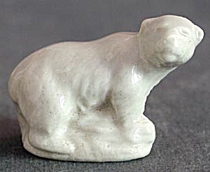 Wade Whimsy Figurine Polar Bear