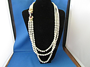 Faux Pearl Necklace With Horse Head On The Side