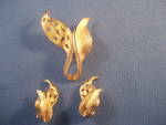 Goldtone Leaf Brooch and Matching Earrings