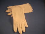 Gilrs White Gloves