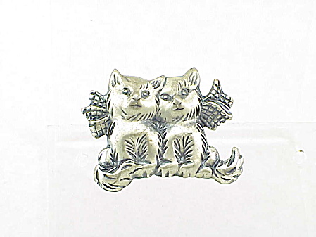 Vintage Sterling Silver Two Kittens Cats Wearing Bows Brooch Signed B