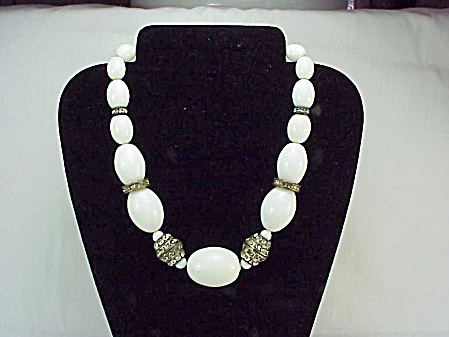 Vintage White Lucite And Large Rhinestone Rondelle Bead Necklace