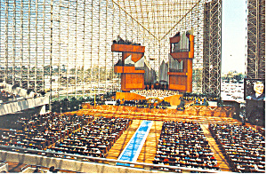 Interior Of The Crystal Cathedral Postcard Cs1542