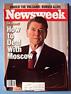 Newsweek Magazine -november 25, 1985- President Reagan