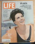 Click to view larger image of Life Magazine-June 15, 1962-Natalie Wood  (Image1)