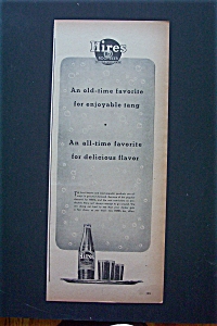 1943 Hires Root Beer With Bottle Of Hires With Glasses